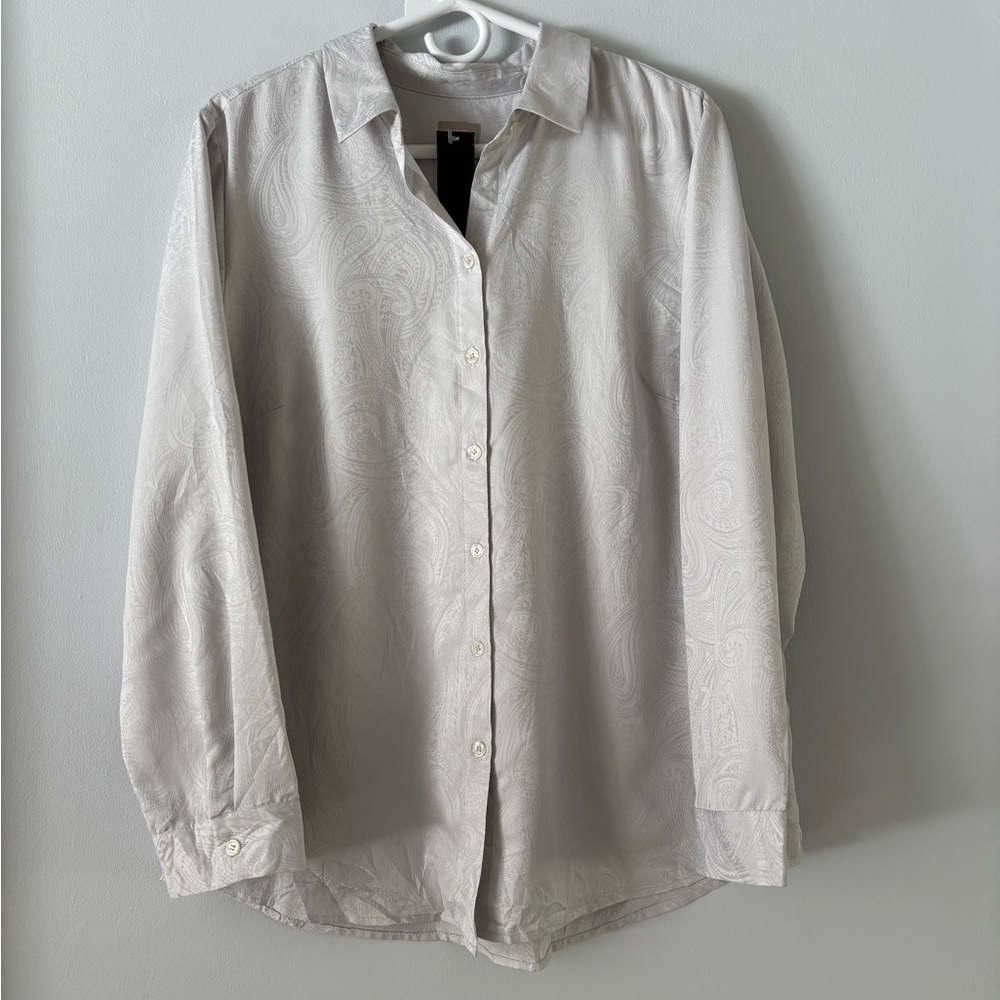 Chico’s Paisley Jacquard Button-Down Shirt – NWT – Size 2 (US 12–14)